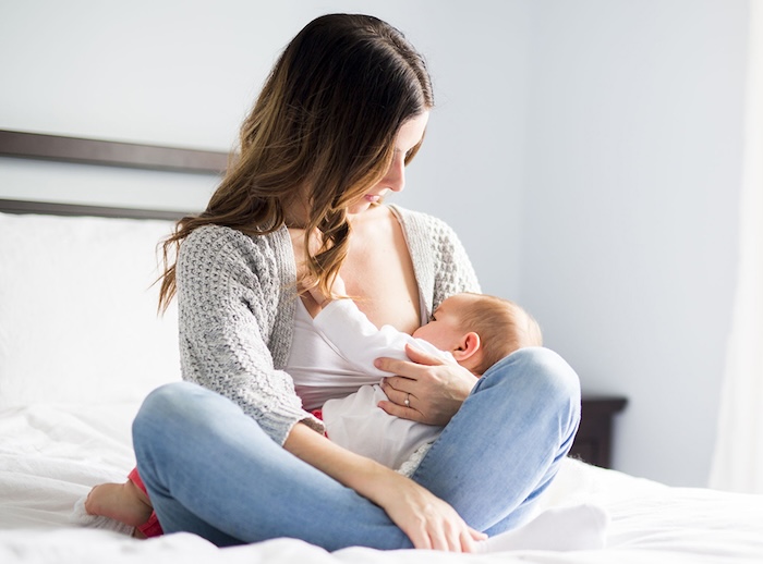 Làm sao để ngực hết chảy xệ